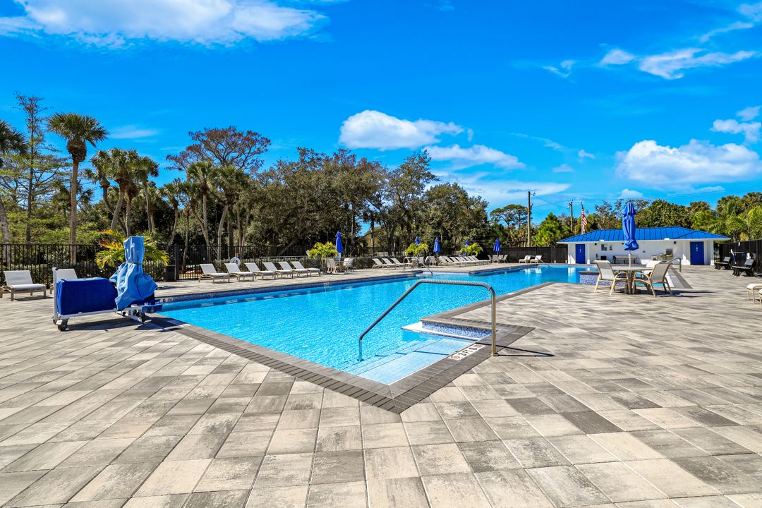 27570 Hoenie Dr, Bonita Springs, FL 34135