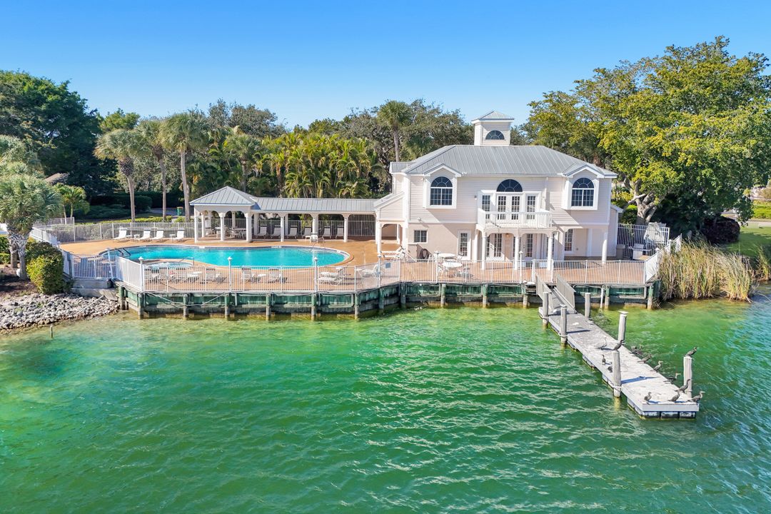 2626 Sailors Way, Naples, FL 34109