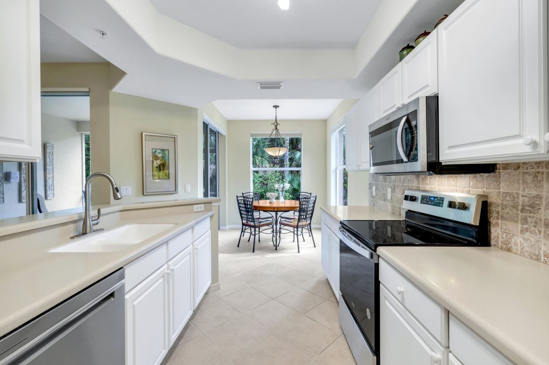 1445 Tiffany Ln #202, Naples, FL 34105