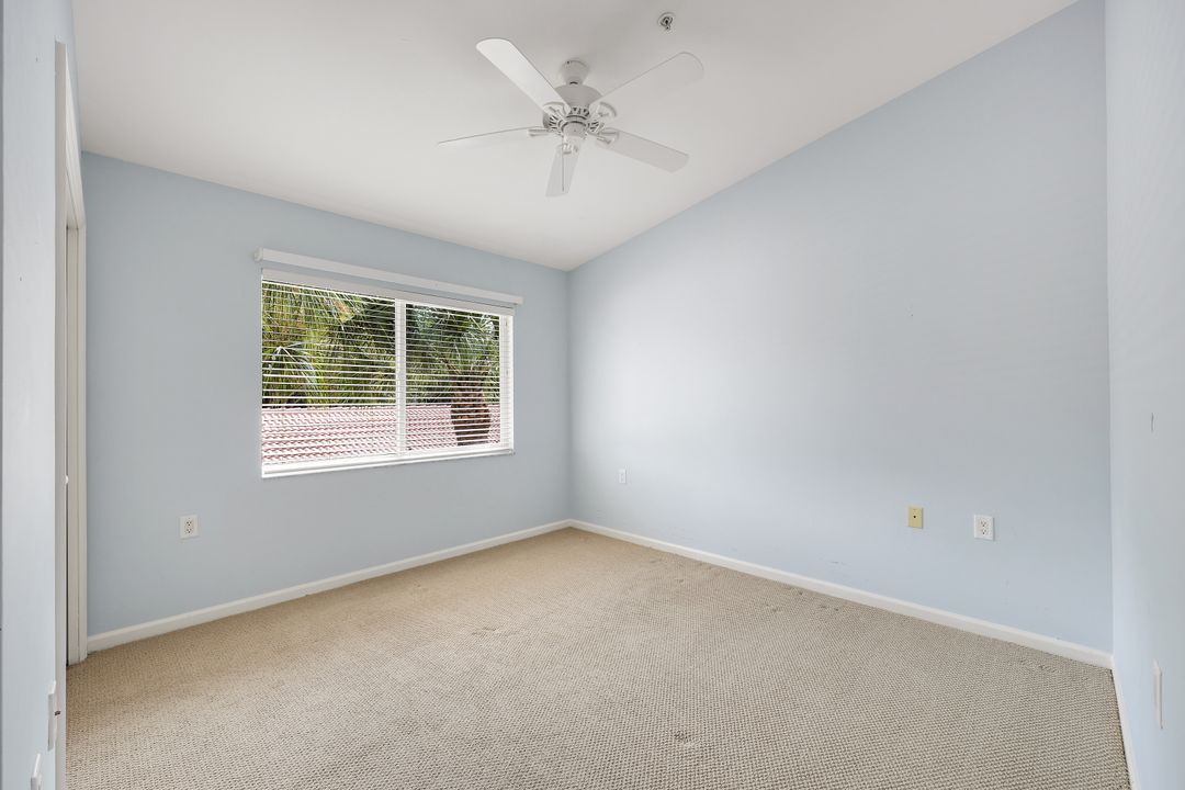 6830 Beach Resort Dr #4, Naples, FL 34114