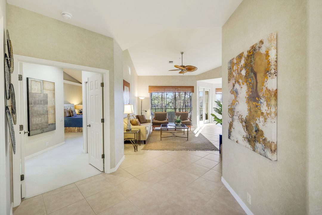 8490 Danbury Blvd #205, Naples, FL 34120