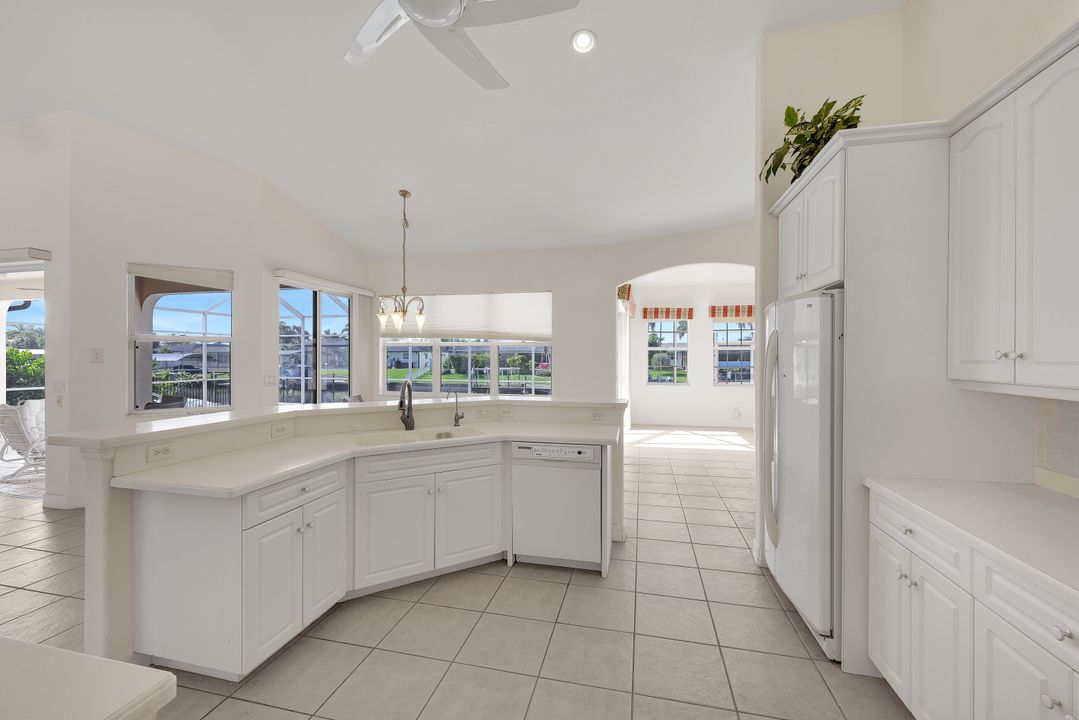 1632 Savona Pkwy, Cape Coral, FL 33904