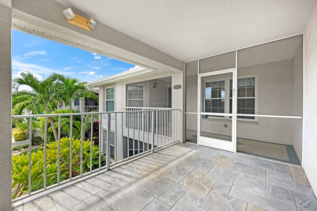 4261 Shetland Ct #205, Naples, FL 34112