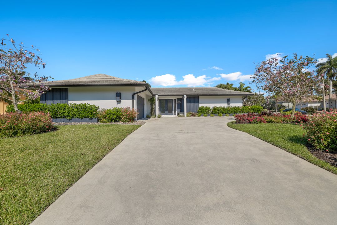 291 W Flamingo Cir, Marco Island, FL 34145