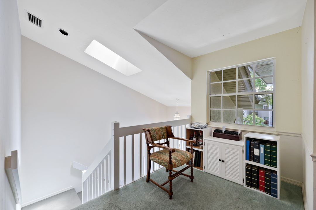 242 Via Perignon, Naples, FL 34119
