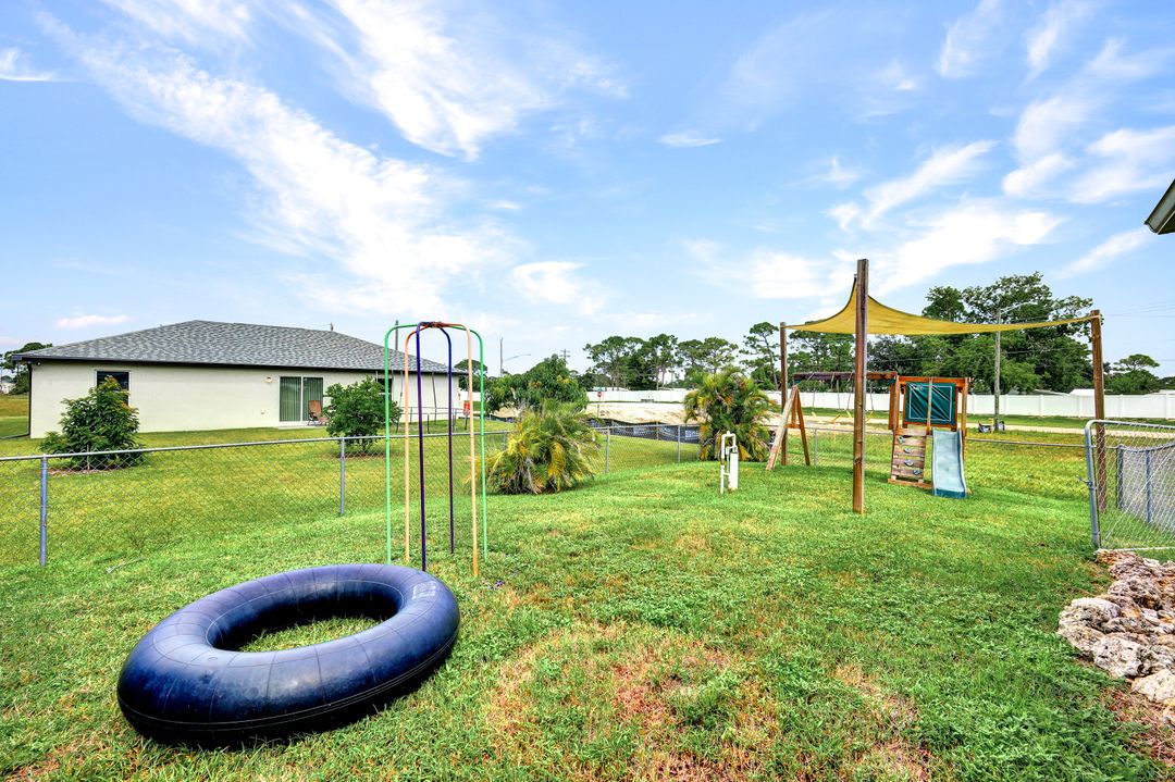 4414 Garden Blvd, Cape Coral, FL 33909