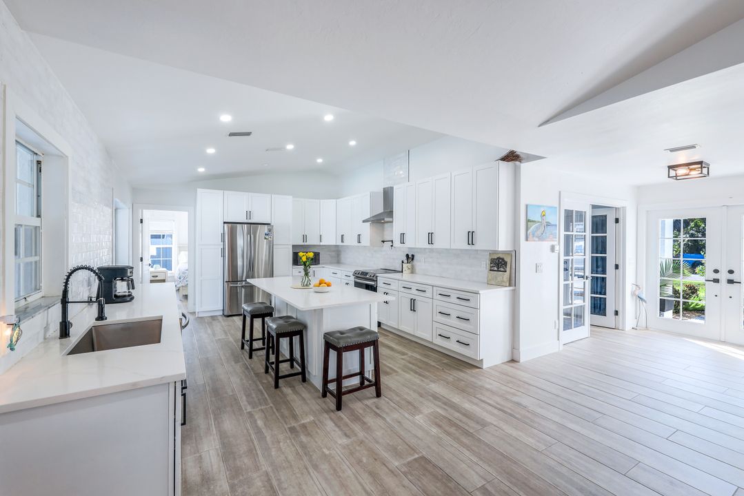 3512 SE 3rd Pl, Cape Coral, FL 33904