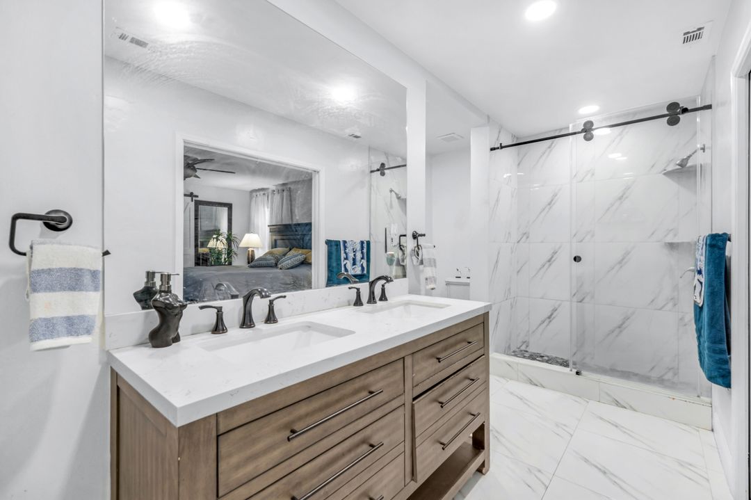 3421 24th Ave NE, Naples, FL 34120
