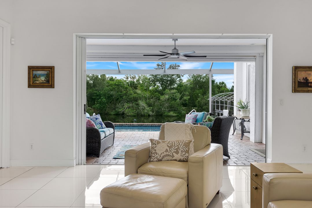 2309 SE 20th Pl, Cape Coral, FL 33990