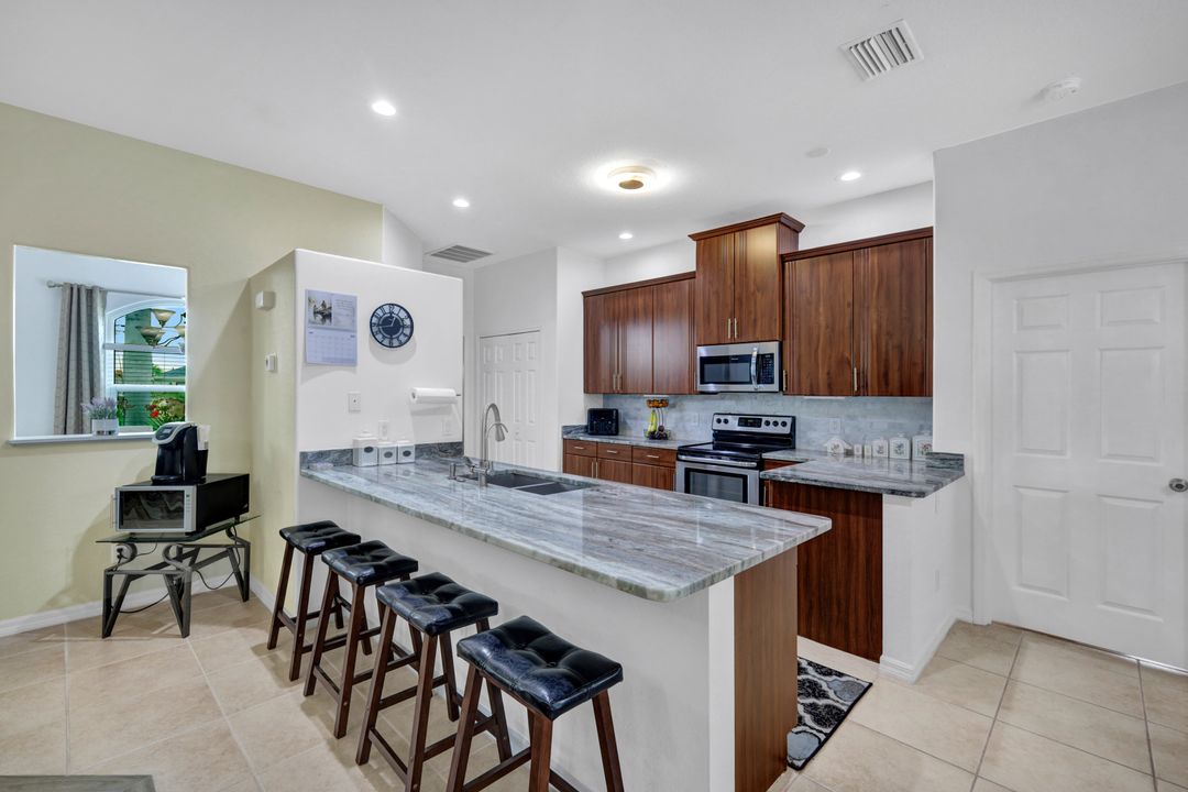 2223 NW 25th Terrace, Cape Coral, FL 33993
