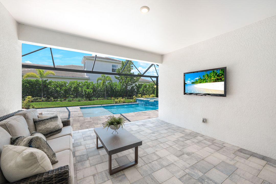 28086 Captiva Shell Lp, Bonita Springs, FL 34135