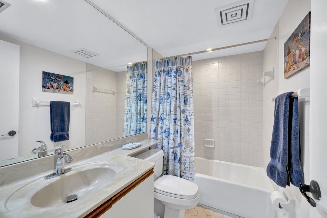 7129 Lakeridge View Court #302, Fort Myers, FL 33907