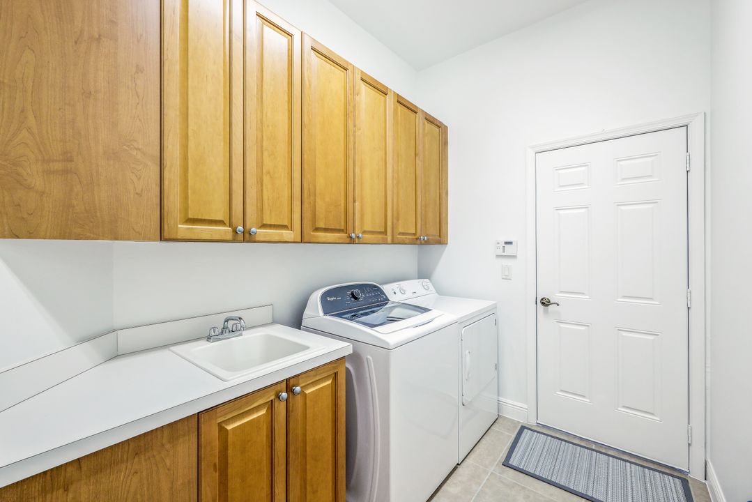 5593 Kensington Loop, Fort Myers, FL 33912