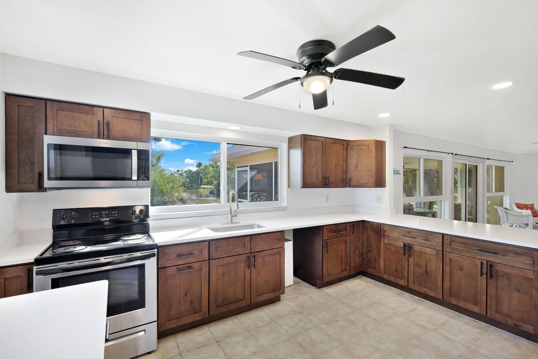 4619 Rue Bayou, Sanibel, FL 33957