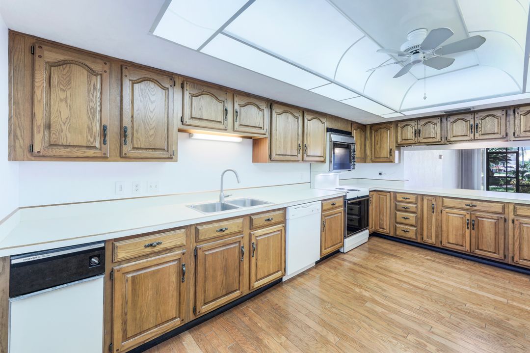 1530 Imperial Golf Course Blvd #312, Naples, FL 34110