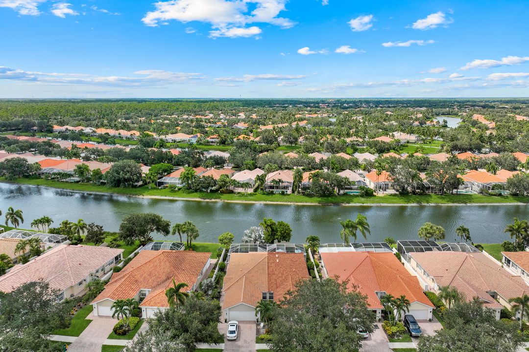 5425 Guadeloupe Way, Naples, FL 34119