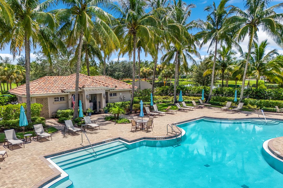 3164 Serena Ln #101, Naples, FL 34114