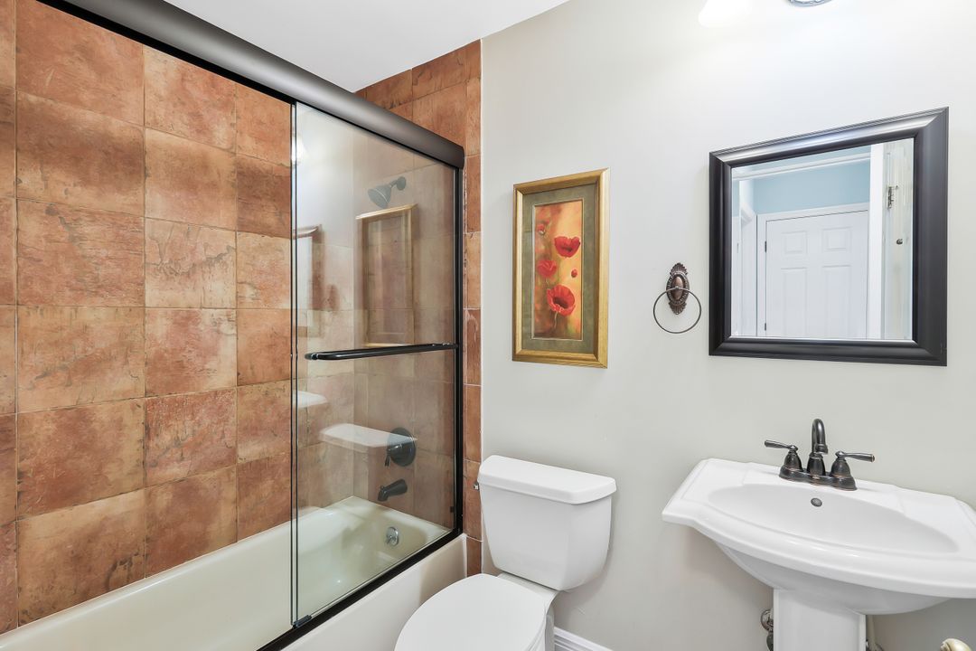 14875 Crescent Cove Dr, Fort Myers, FL 33908