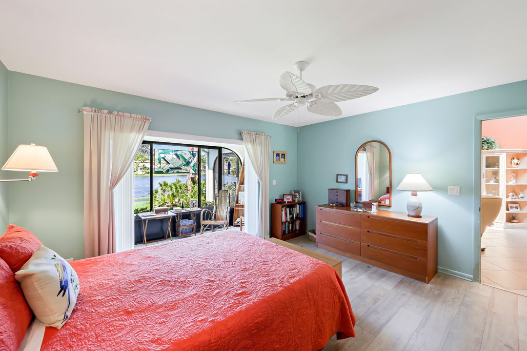 359 Bay Forest Dr  #1B, Naples, FL 34110