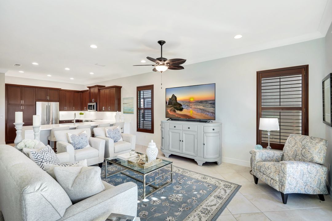 3706 Pleasant Springs Dr, Naples, FL 34119