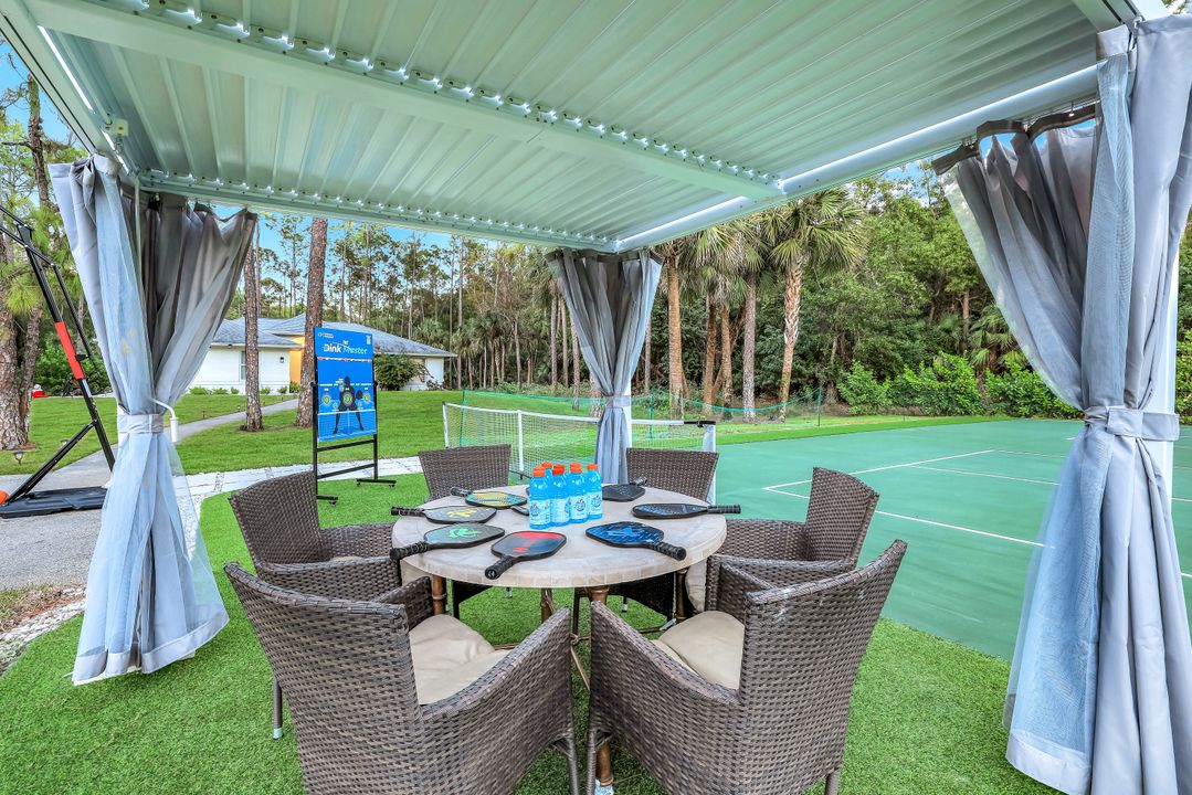 6641 Golden Gate Pkwy, Naples, FL 34105