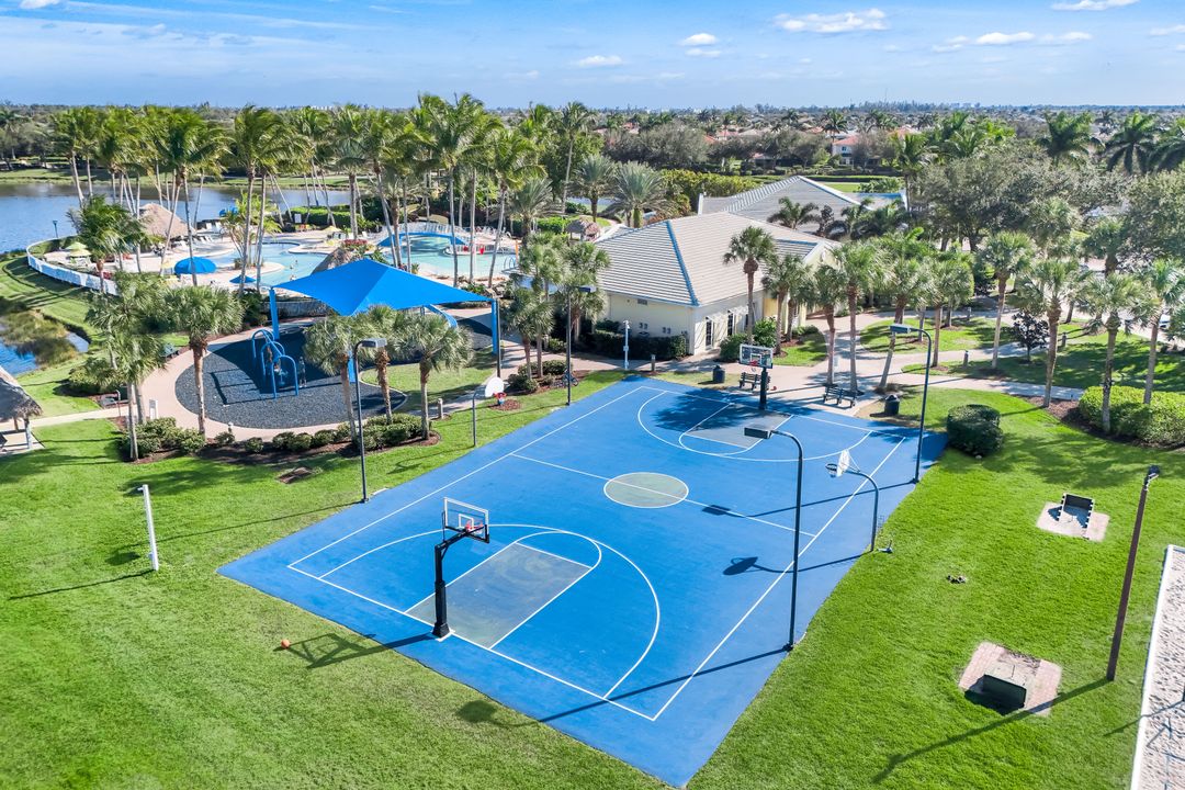 2655 Vareo Ct, Cape Coral, FL 33991