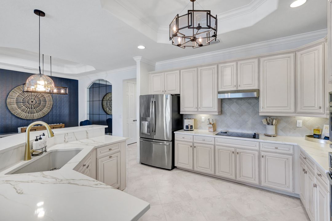 28561 Westmeath Ct, Bonita Springs, FL 34135