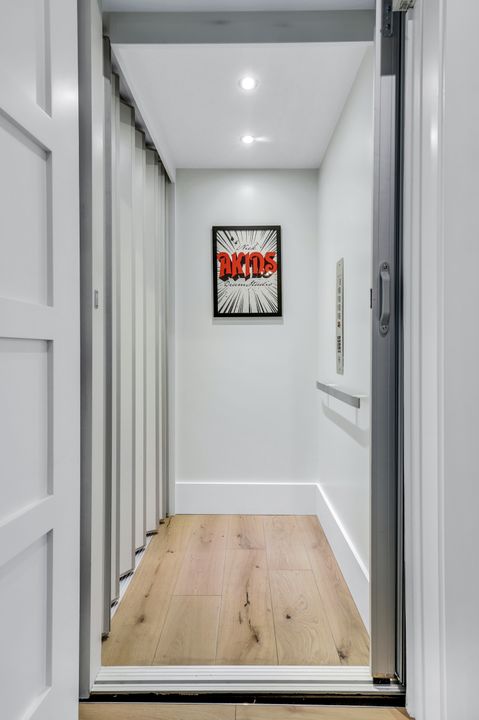 310 Seabreeze Dr, Marco Island, FL 34145