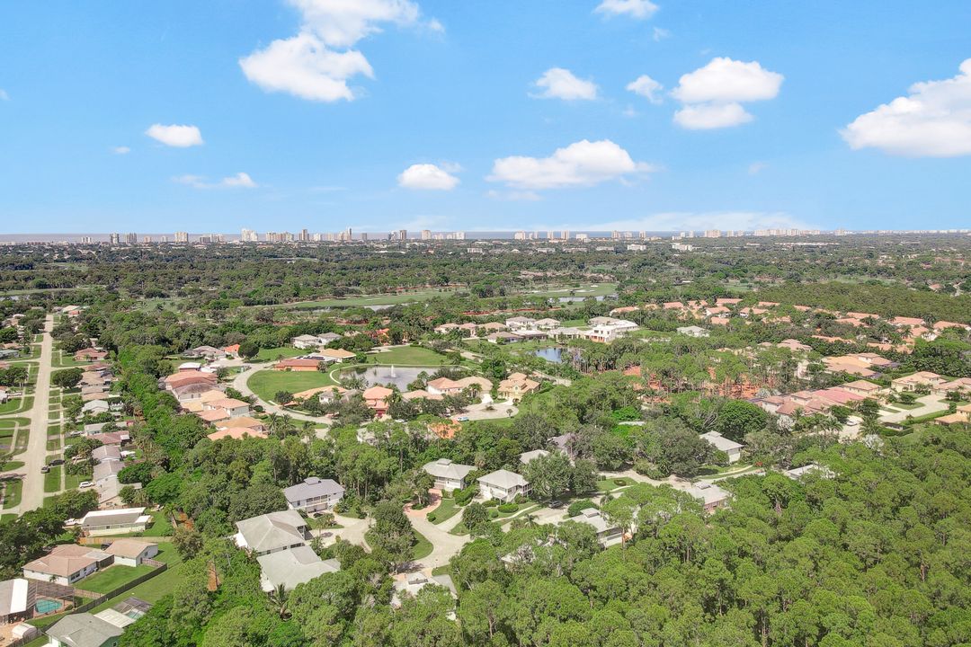 3625 Cottage Club Ln, Naples, FL 34105