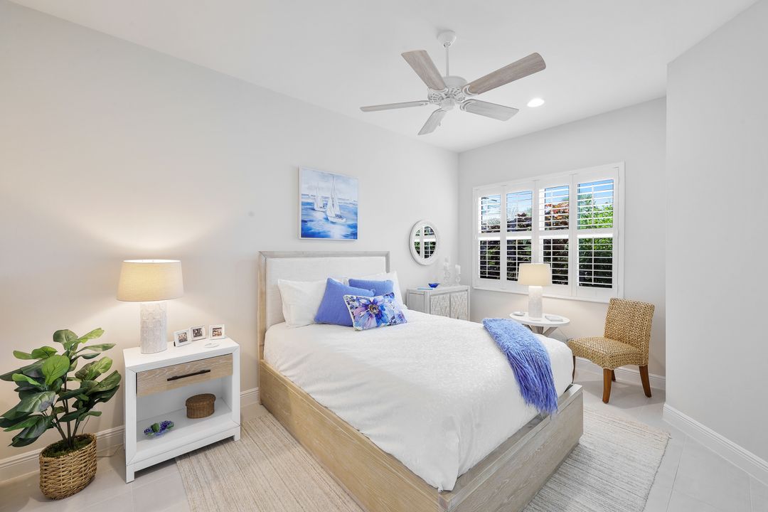 9004 Mayreau Way, Naples, FL