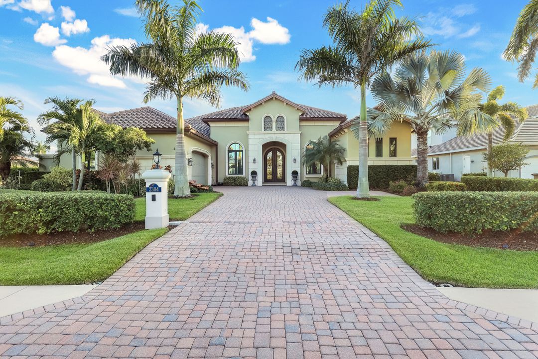 2304 El Dorado Pkwy W, Cape Coral, FL 33914