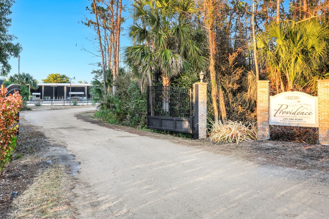 13731 E Terry St, Bonita Springs, FL 34135