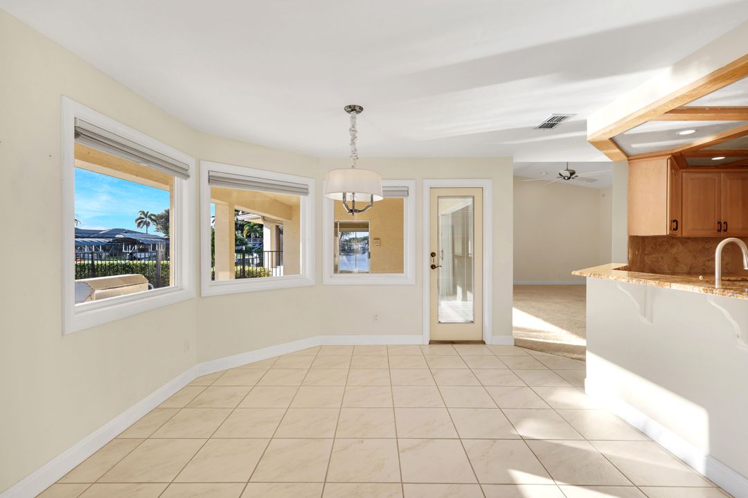 954 Bal Isle Dr, Fort Myers, FL 33919
