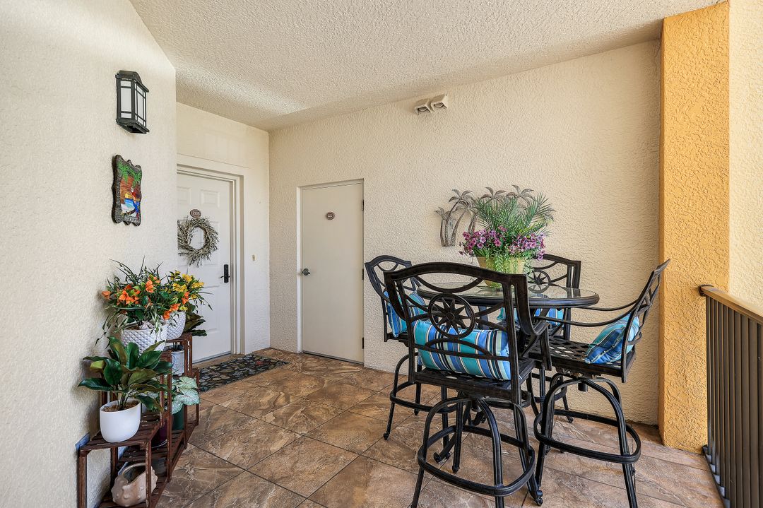 5704 Cape Harbour Dr #205, Cape Coral, FL 33914