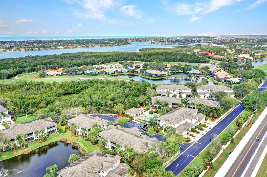 5040 Yacht Harbor Cir #6-201, Naples, FL 34112