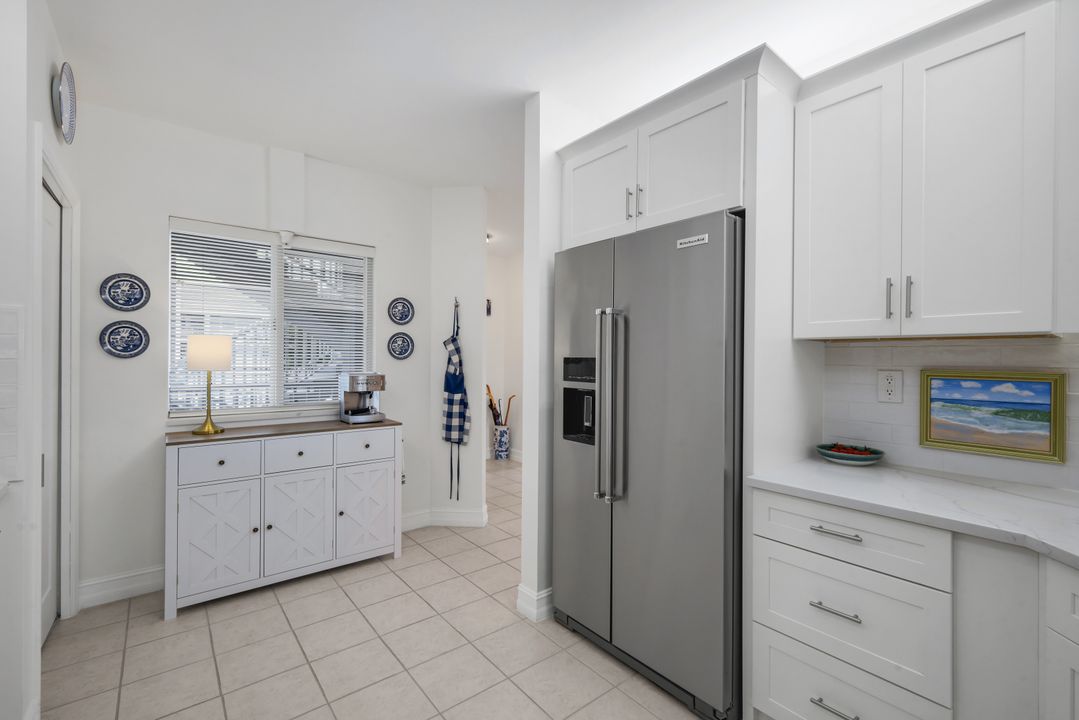 7822 Great Heron Way #201, Naples, FL 34104