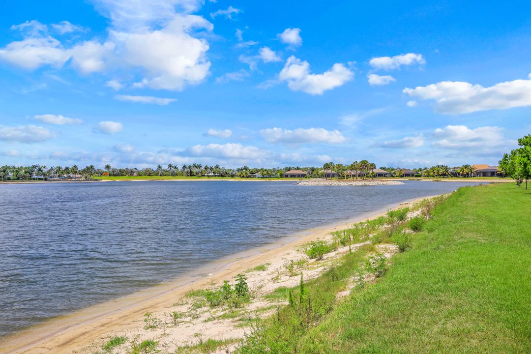 14704 Kelson Cir, Naples, FL 34114