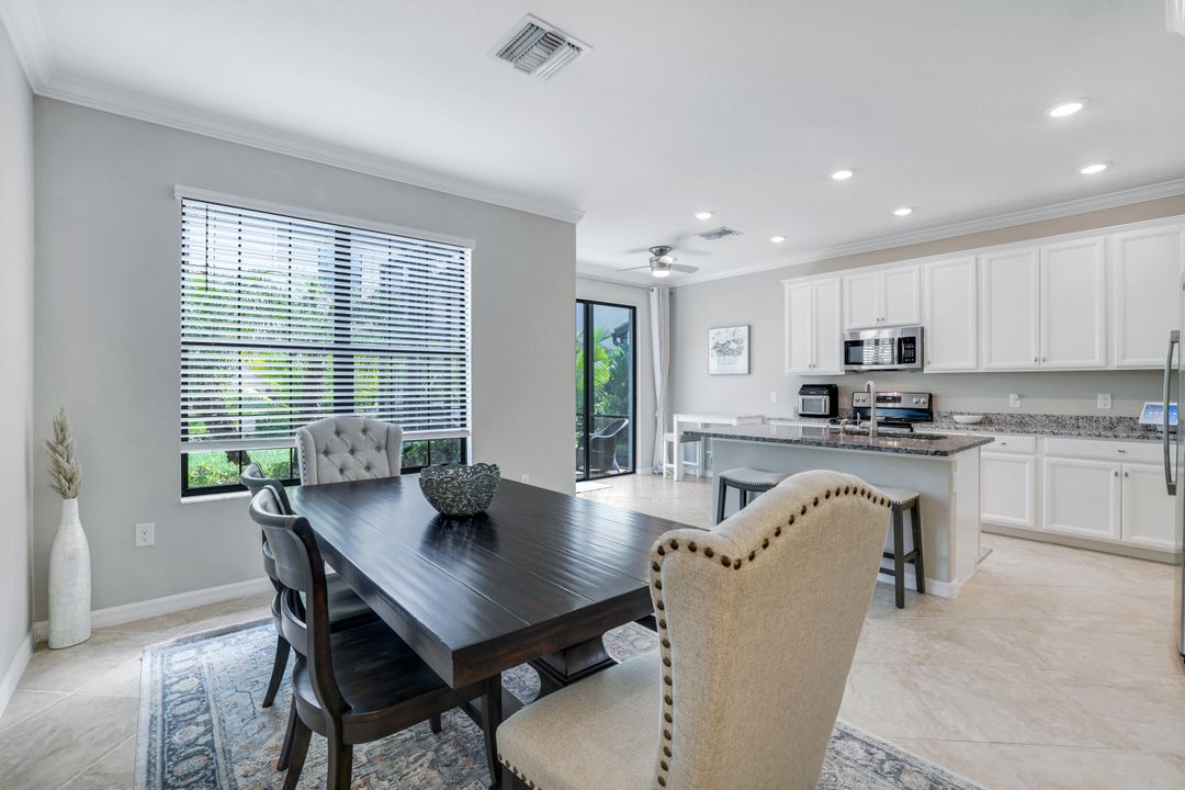 1141 Antaras Ct N, Naples, FL 34113