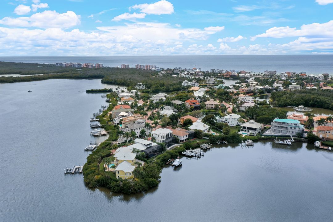 201 San Mateo Dr, Bonita Springs, FL 34134