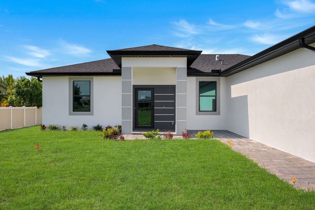 2754 NW 6th St, Cape Coral, FL 33993