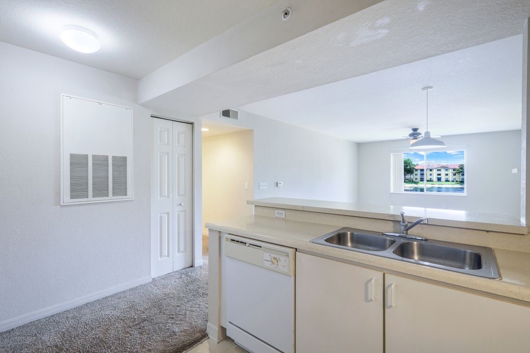 8234 Key Royal Cir #524, Naples, FL 34119