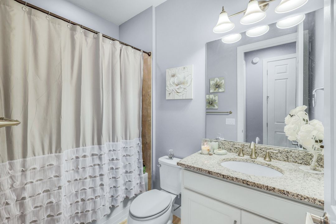 7659 Jacaranda Ln, Naples, FL 34114