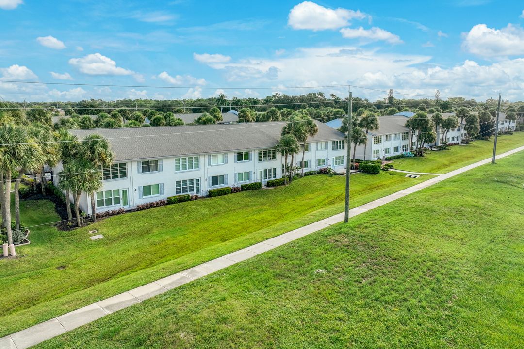4038 Northlight Dr #1506, Naples, FL 34112