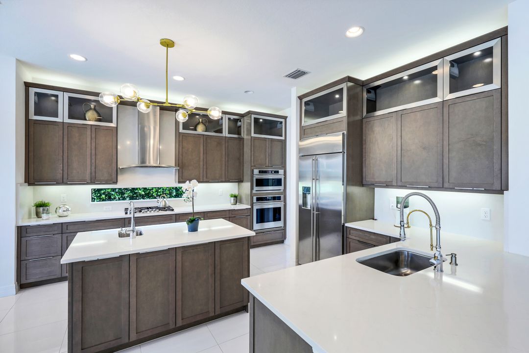 4509 Azalea Dr, Naples, FL 34119