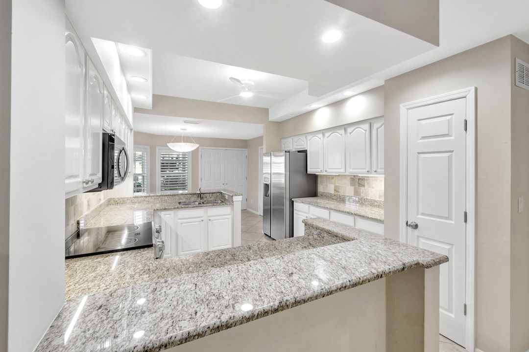 240 Via Perignon, Naples, FL 34119