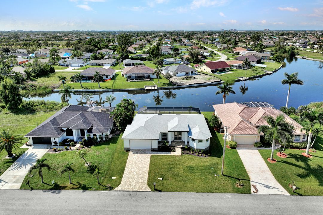 406 SW 28th St, Cape Coral, FL 33914