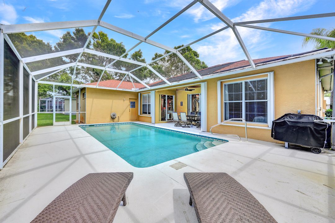 707 Teton Ct, Naples, FL 34104