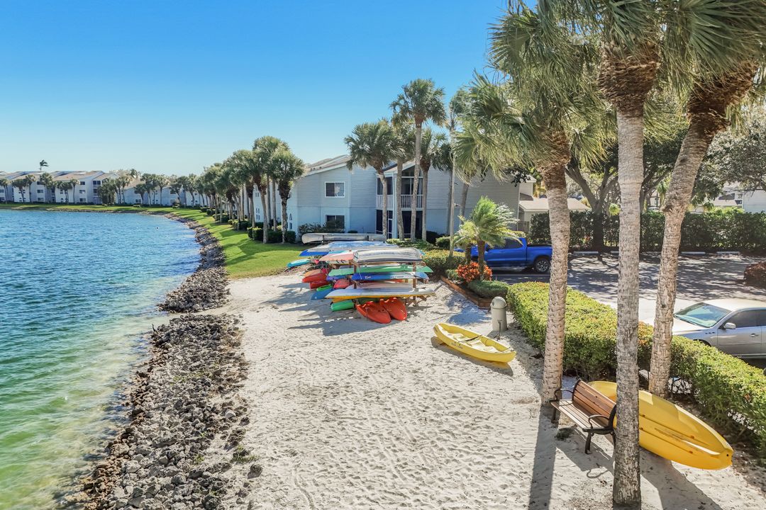 2626 Sailors Way, Naples, FL 34109