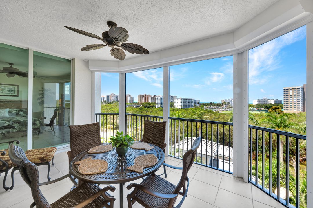 315 Dunes Blvd #404, Naples, FL 34110