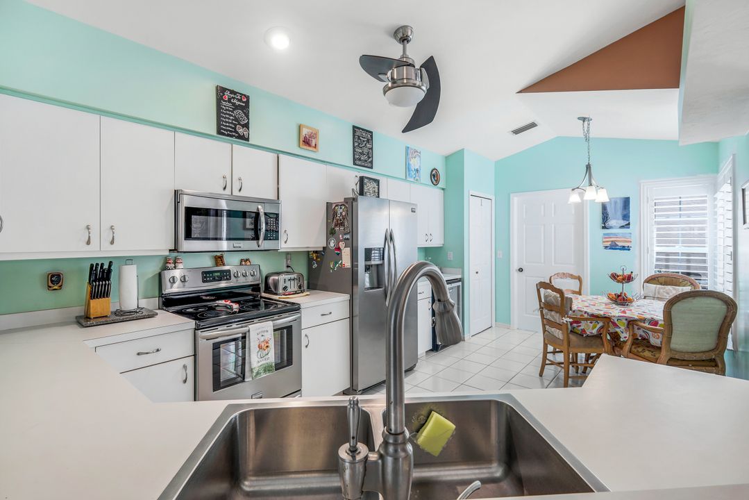 7713 Ahoy Ave, Naples, FL 34109
